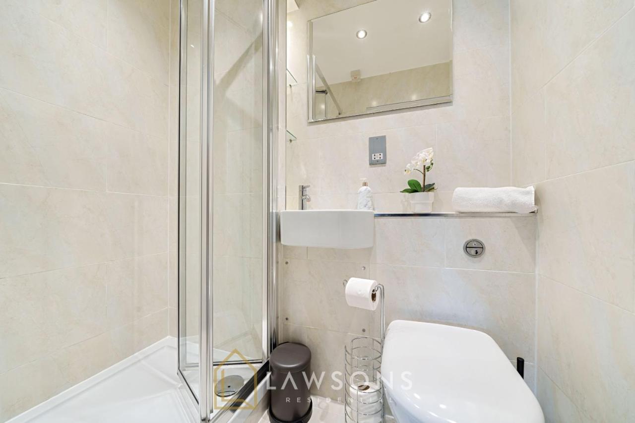 Stylish Living By Lawsons - 3 En Suites Windsor Exteriör bild