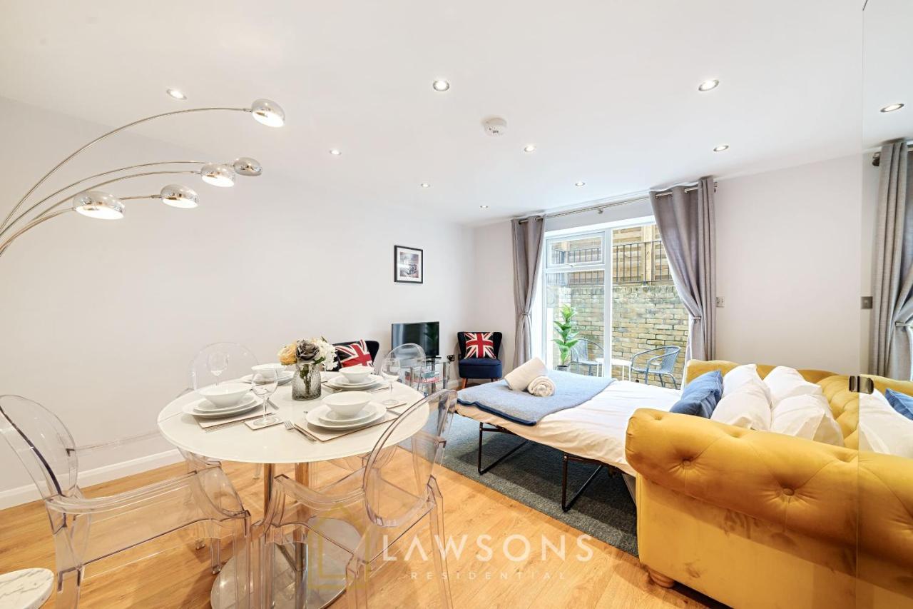 Stylish Living By Lawsons - 3 En Suites Windsor Exteriör bild