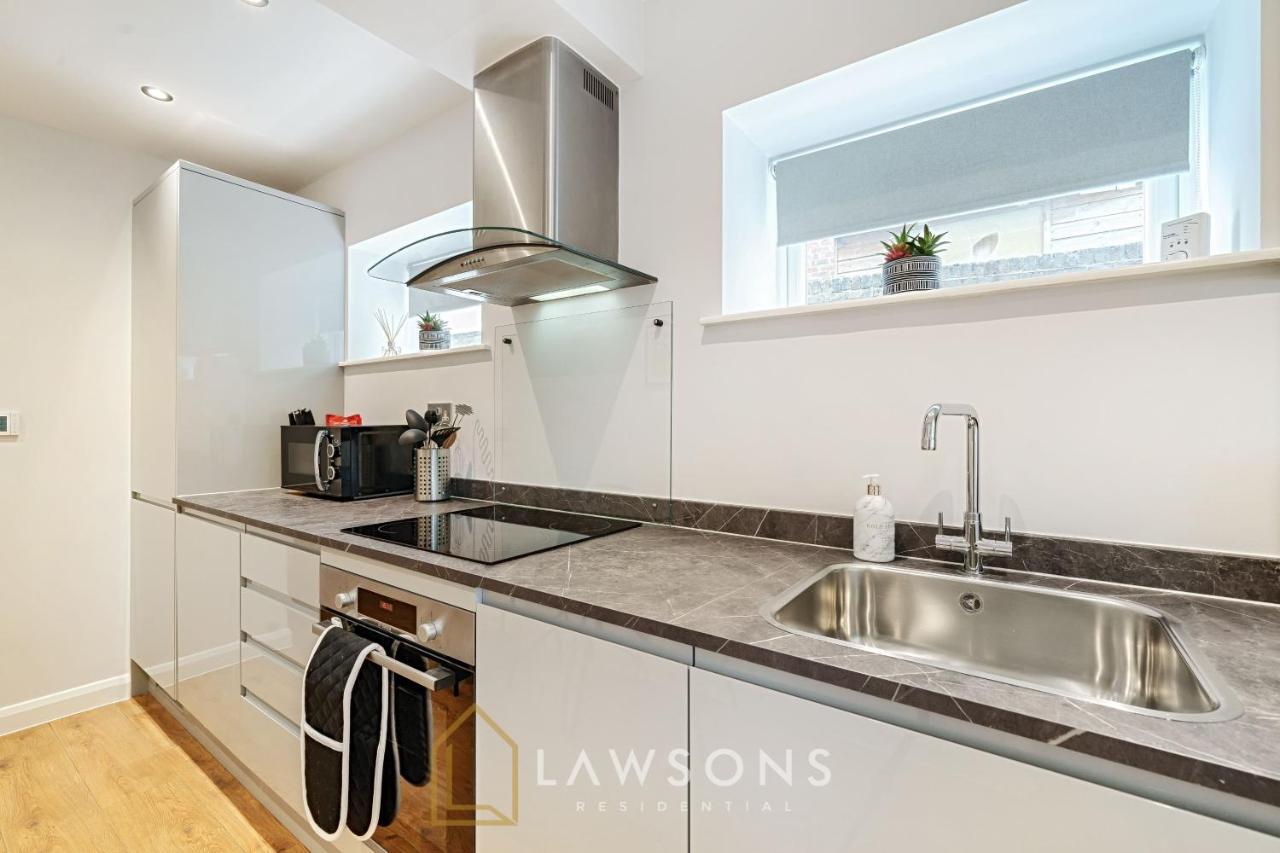 Stylish Living By Lawsons - 3 En Suites Windsor Exteriör bild