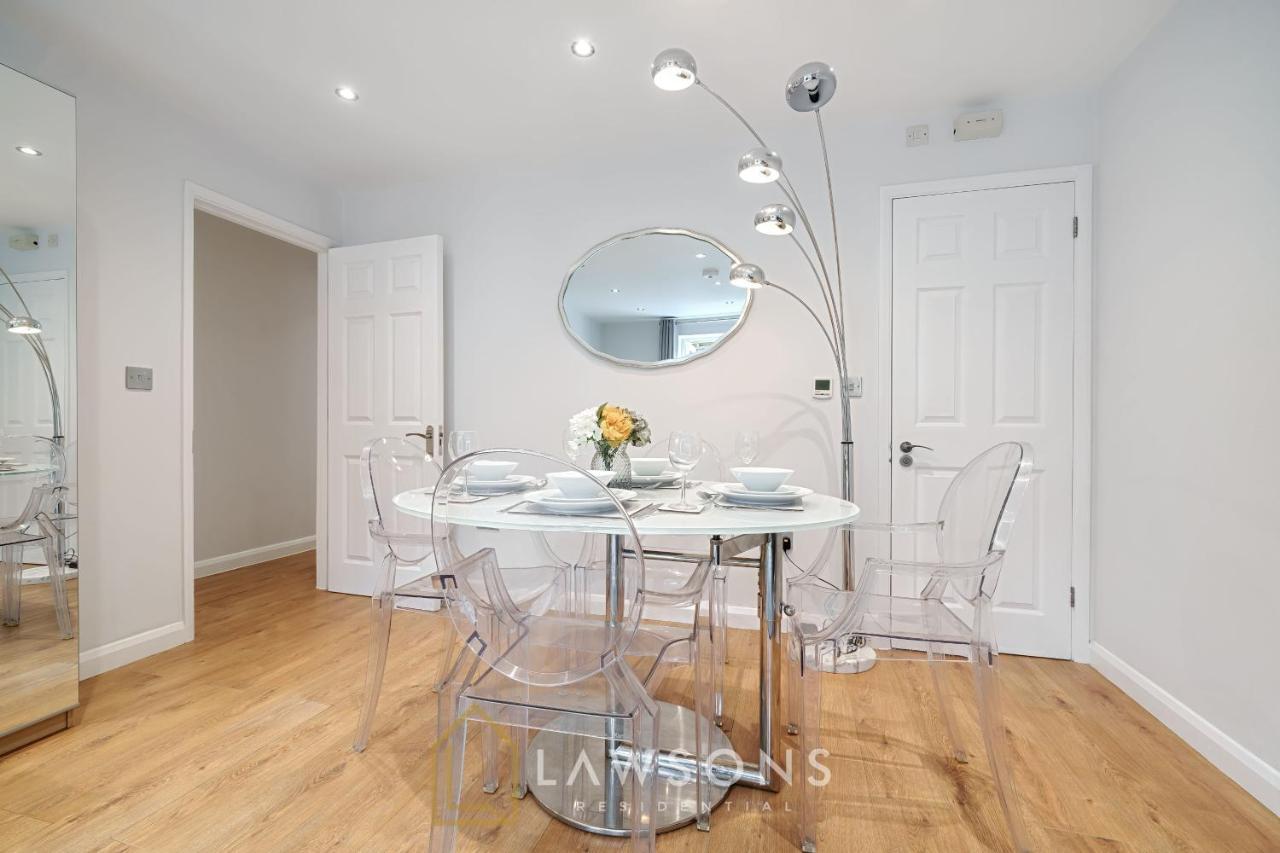 Stylish Living By Lawsons - 3 En Suites Windsor Exteriör bild