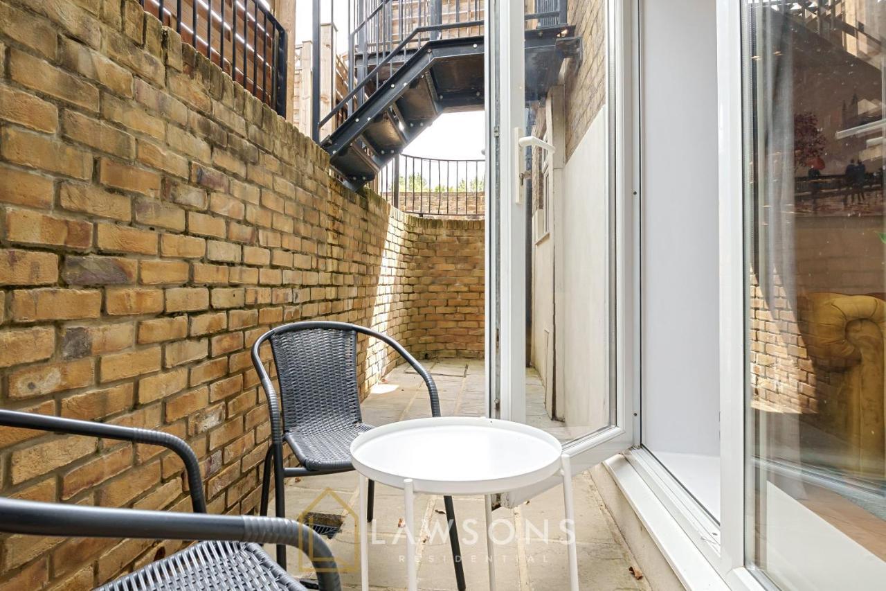 Stylish Living By Lawsons - 3 En Suites Windsor Exteriör bild