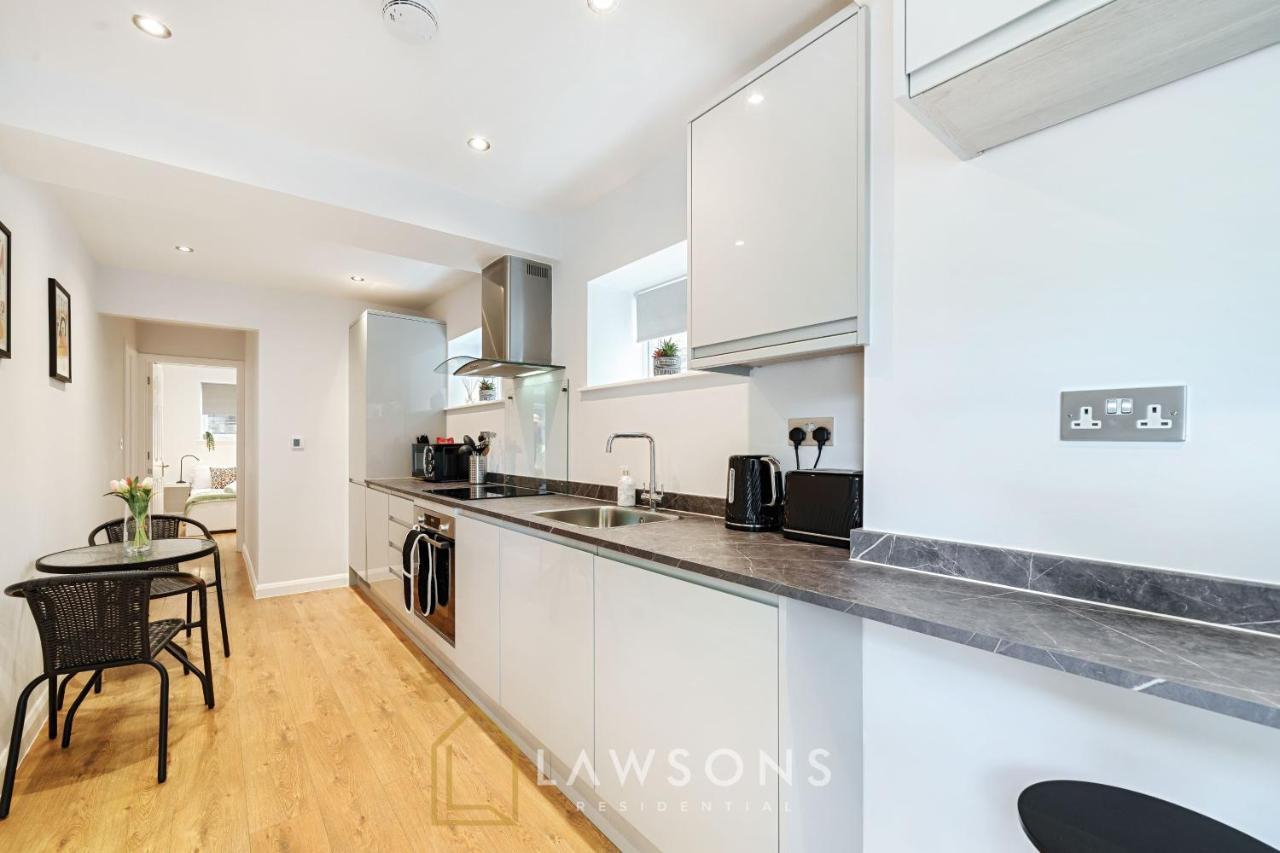 Stylish Living By Lawsons - 3 En Suites Windsor Exteriör bild