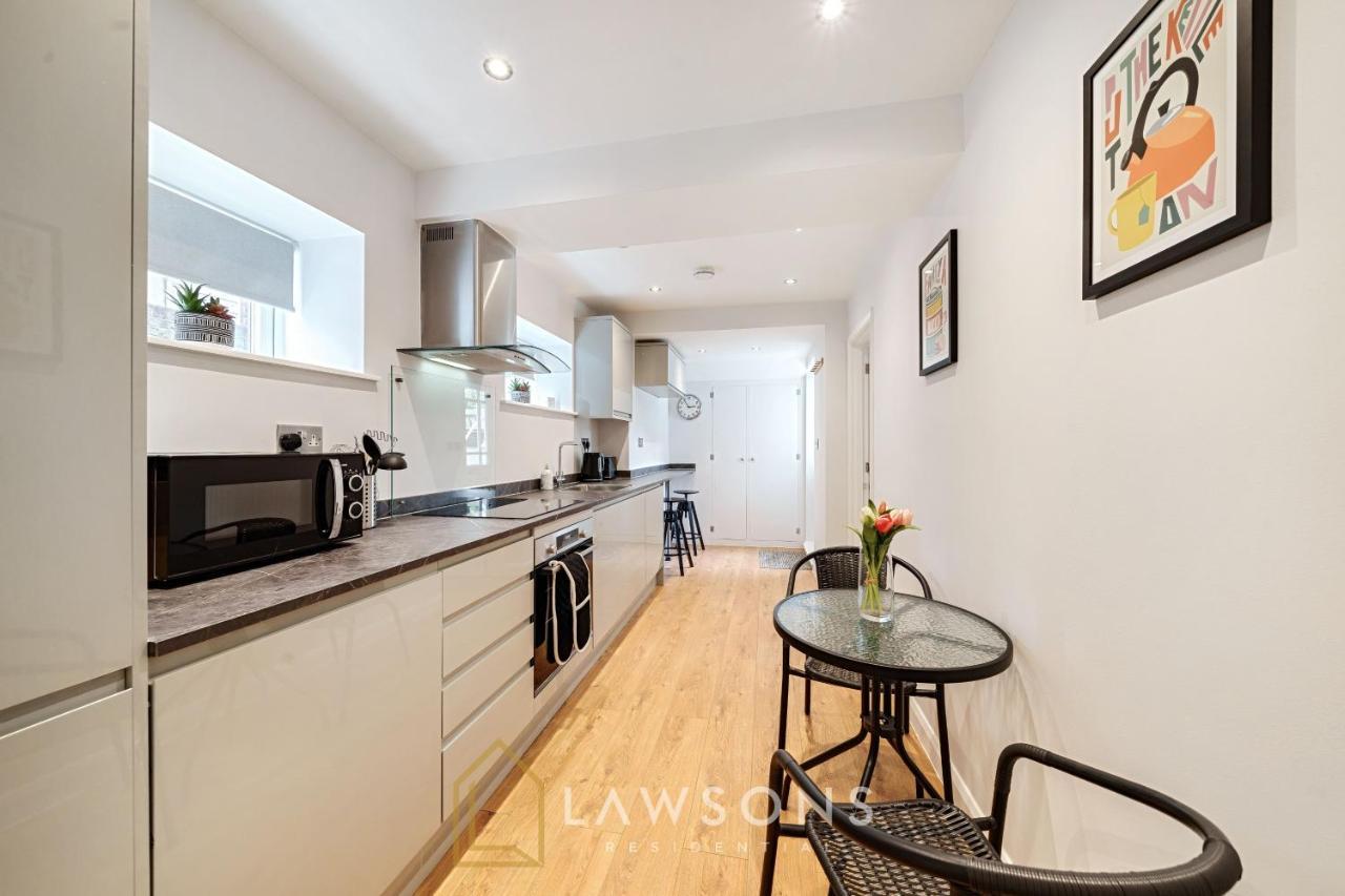 Stylish Living By Lawsons - 3 En Suites Windsor Exteriör bild